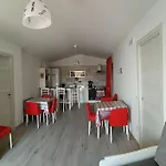 La Maison Di Sara Bed & Breakfast 3*