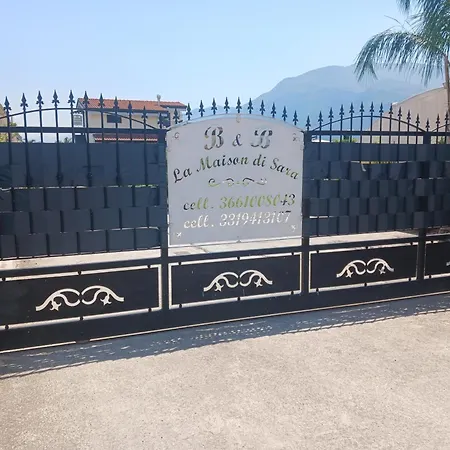 La Maison Di Sara Bed & Breakfast 3*