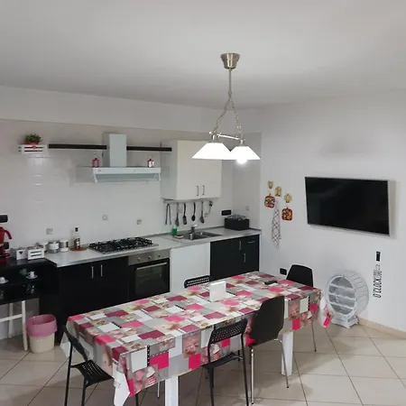 Acomodação com café da manhã  La Maison Di Sara Santa Maria La Carita