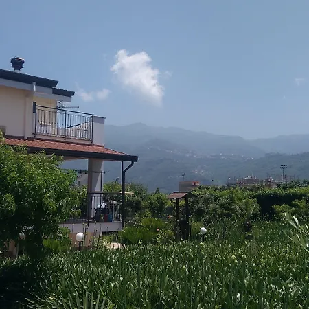 Acomodação com café da manhã  La Maison Di Sara